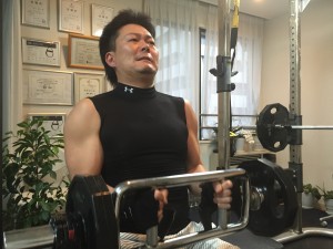 上腕二頭筋